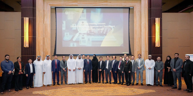 Các đại biểu tham dự Diễn đàn đối thoại hợp tác lao động Việt Nam-UAE (Ảnh Molisa)