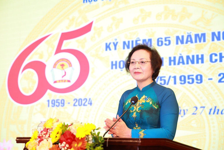 Ủy viên Trung ương Đảng, Bộ trưởng Nội vụ Phạm Thị Thanh Trà phát biểu tại lễ kỷ niệm 65 năm ngày thành lập Học viện Hành chính quốc gia, sáng 27/5