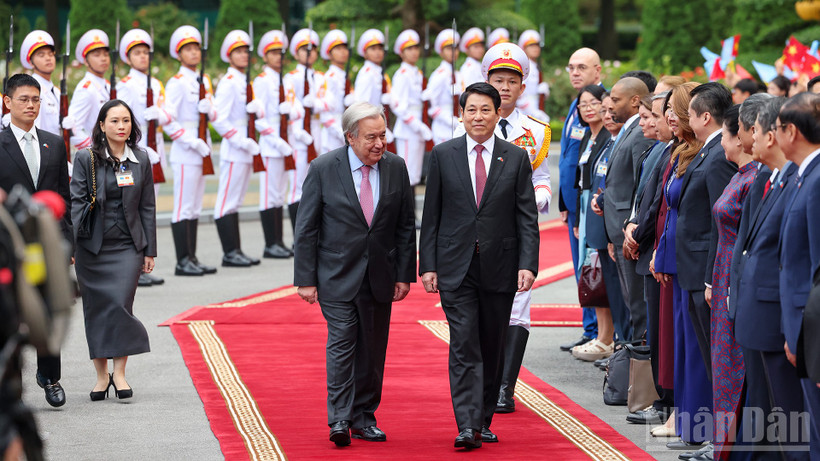 Chủ tịch nước Lương Cường chủ trì lễ đón Tổng Thư ký Liên hợp quốc Antonio Guterres.