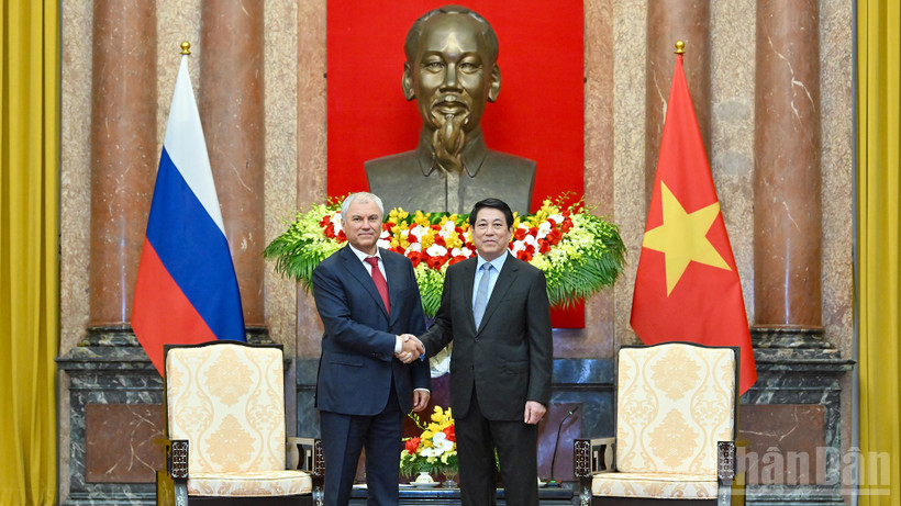 Chủ tịch nước Lương Cường và Chủ tịch Duma Quốc gia Quốc hội Liên bang Nga Vyacheslav Volodin tại buổi tiếp.