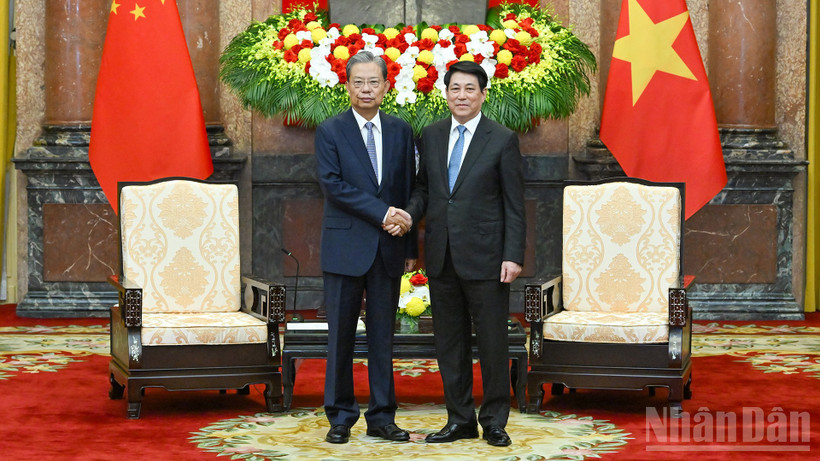 Chủ tịch nước Lương Cường và Ủy viên trưởng Nhân đại toàn quốc Trung Quốc Triệu Lạc Tế.