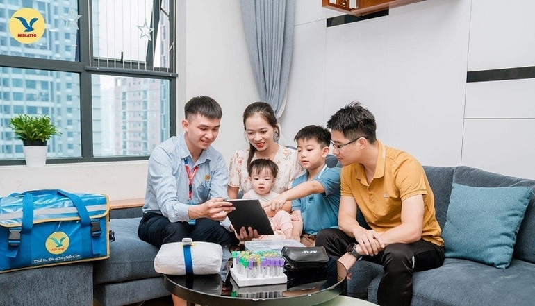 Dịch vụ lấy mẫu xét nghiệm tận nơi mang đến giải pháp chăm sóc sức khỏe chủ động của triệu người dân Việt. 3.jpg