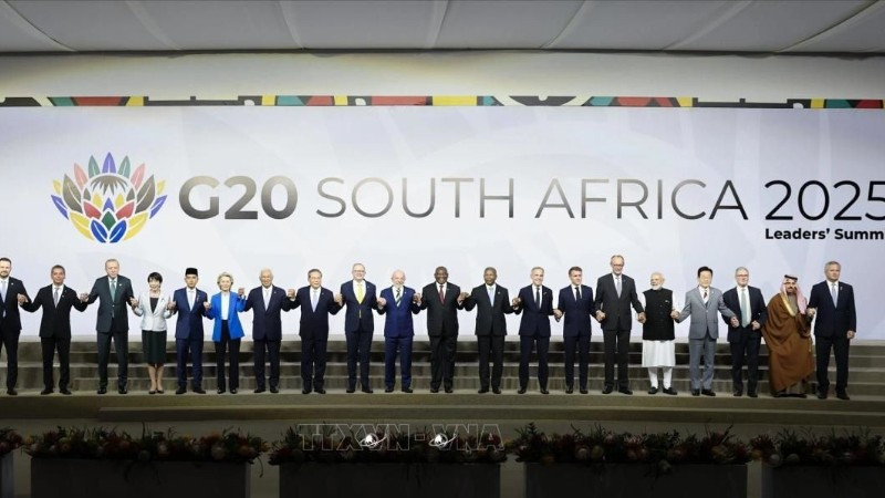 Các nhà lãnh đạo G20 chụp ảnh chung tại hội nghị ở Johannesburg, Nam Phi ngày 22/11/2025. (Ảnh: THX/TTXVN)