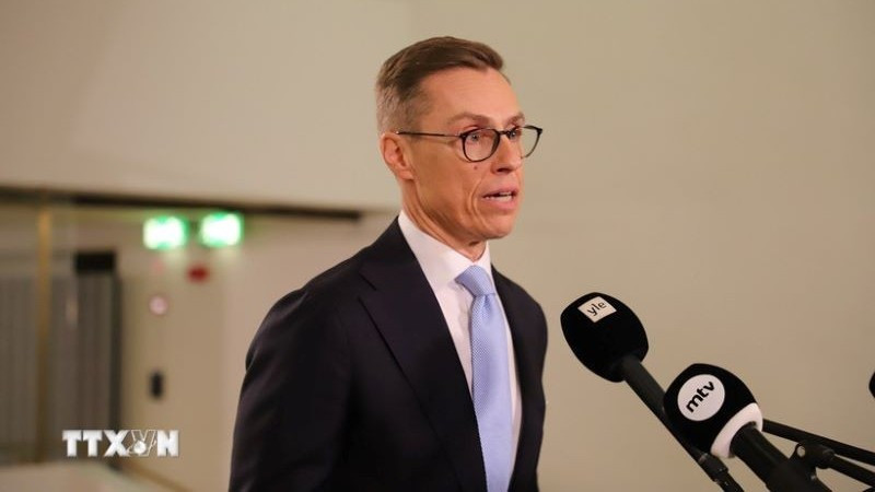 Tổng thống Phần Lan Alexander Stubb phát biểu với báo giới tại Helsinki. (Ảnh: THX/TTXVN)