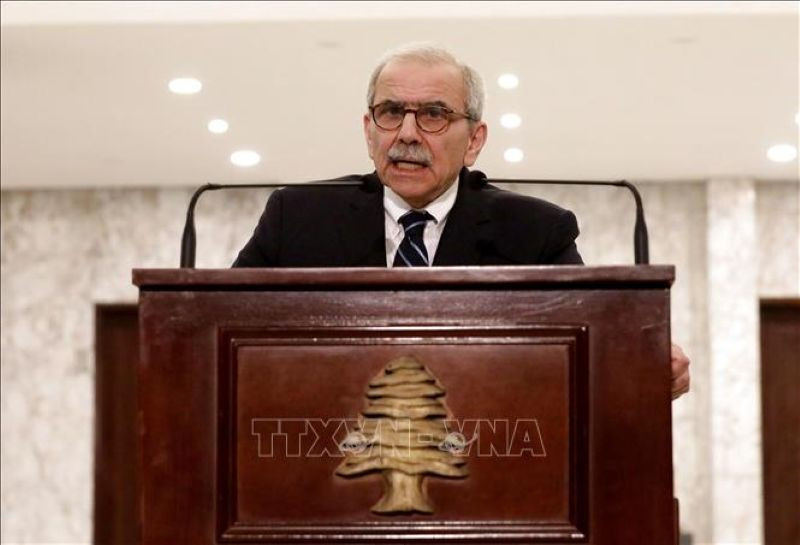 Thủ tướng Liban Nawaf Salam phát biểu tại Beirut. (Ảnh: THX/TTXVN)