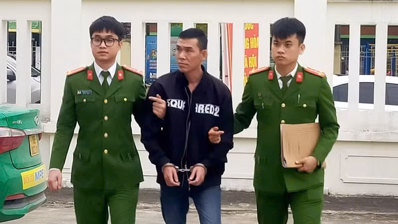 Công an bắt giữ đối tượng trong đường dây buôn bán ma túy liên tỉnh.