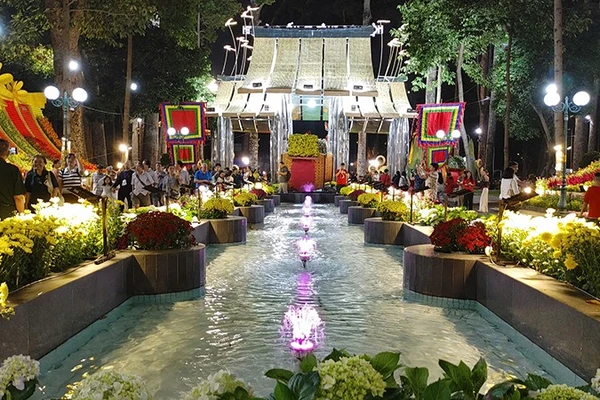 Không gian đầy màu sắc tại Hội Hoa Xuân Thành phố Hồ Chí Minh năm 2026. (Ảnh: Nguyễn Long)