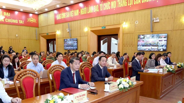 Quang cảnh hội nghị.