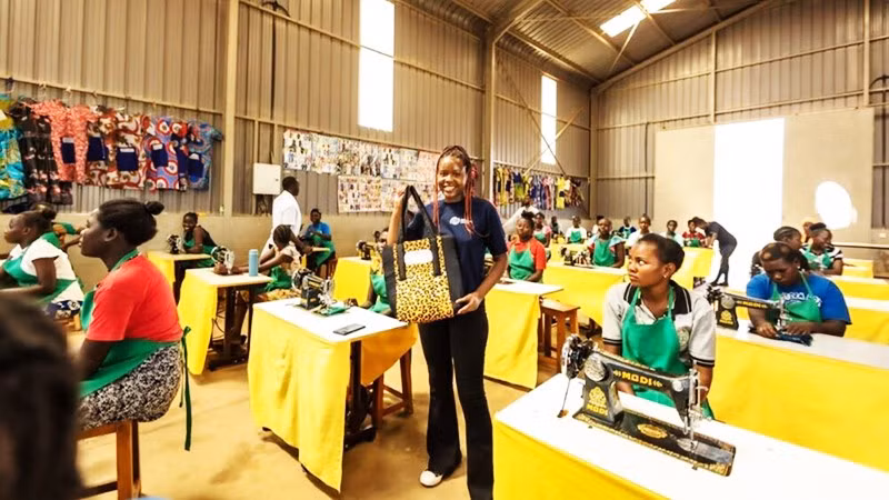 Giáo dục dạy nghề tại Uganda. Ảnh: ILO