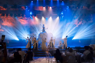 Show diễn thực cảnh "Đi tìm dấu ngọc". (Ảnh: Ban tổ chức)