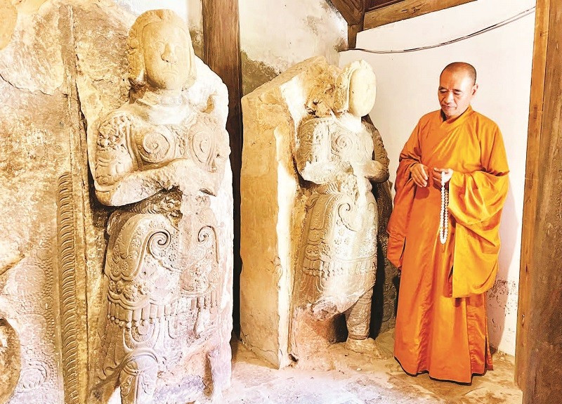 Tượng Kim Cương tại chùa Long Đọi Sơn, tỉnh Ninh Bình.