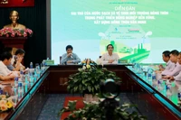 Quang cảnh diễn đàn.