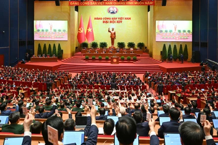 Nghị quyết Đại hội XIV của Đảng tiếp tục khẳng định “bốn kiên định”, với yêu cầu, tăng cường xây dựng, chỉnh đốn Đảng và hệ thống chính trị trong sạch, vững mạnh toàn diện.