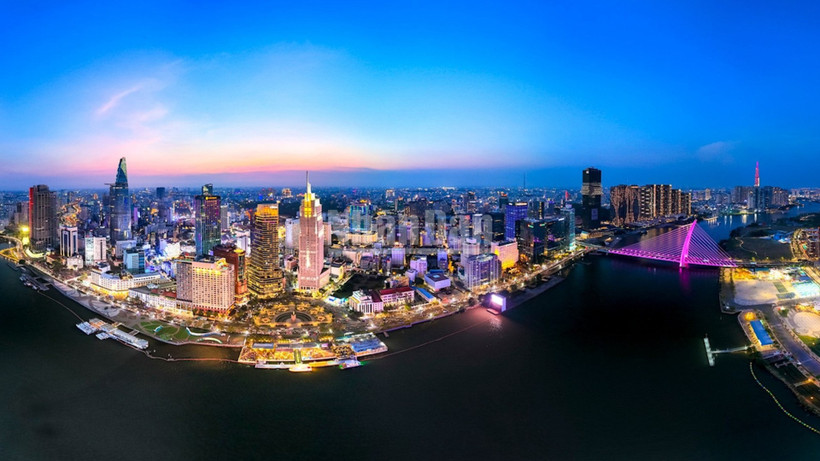 Thành phố Hồ Chí Minh với những dấu ấn hạ tầng đổi thay mạnh mẽ.