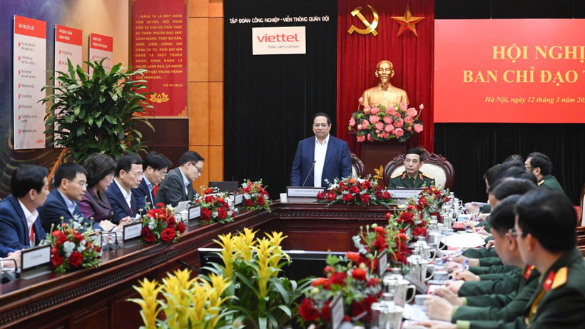 Thủ tướng Chính phủ Phạm Minh Chính chủ trì cuộc làm việc. (Ảnh: Trần Hải)