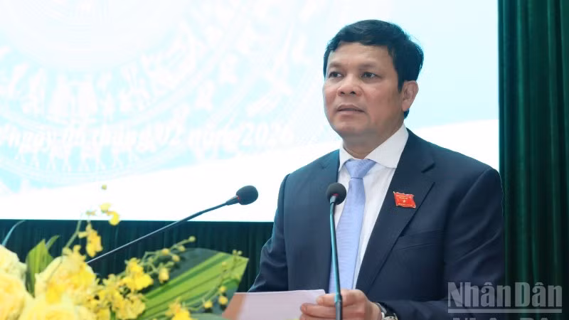 Đồng chí Nguyễn Đức Tuy, Phó Bí thư Tỉnh ủy, Chủ tịch Hội đồng nhân dân tỉnh Quảng Ngãi phát biểu bế mạc kỳ họp.