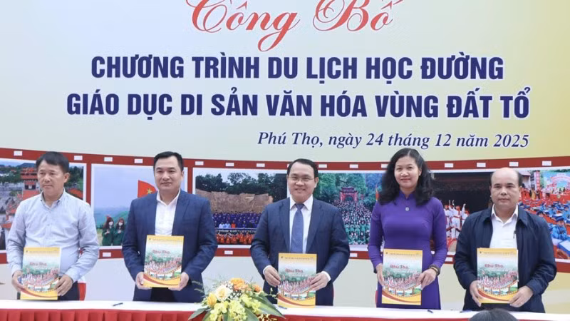 Công bố chương trình du lịch học đường giáo dục di sản văn hóa vùng đất Tổ.