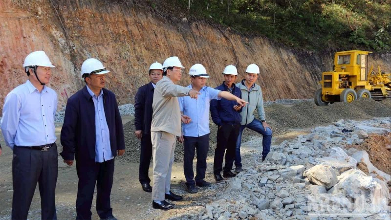 Lãnh đạo tỉnh Lâm Đồng kiểm tra công tác sửa chữa, khắc phục sự cố sạt lở tại đèo Prenn.