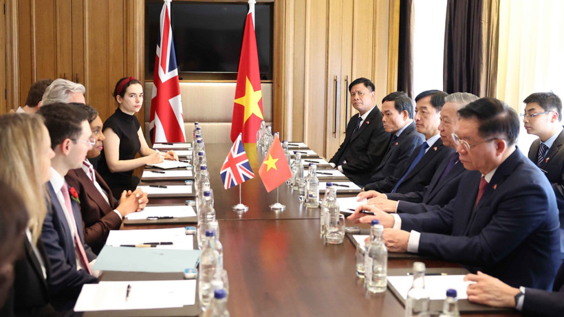 Tổng Bí thư Tô Lâm tiếp Nghị sĩ Kemi Badenoch, Chủ tịch Đảng Bảo thủ của Anh. (Ảnh: Thống Nhất/TTXVN)