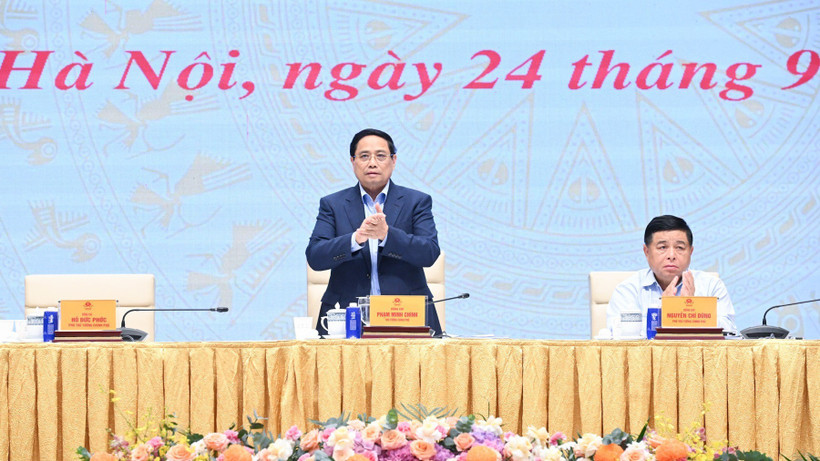 Thủ tướng Chính phủ Phạm Minh Chính chủ trì Phiên họp lần thứ tư của Ban Chỉ đạo của Chính phủ về phát triển khoa học công nghệ, đổi mới sáng tạo, chuyển đổi số và Đề án 06. (Ảnh: TRẦN HẢI) 