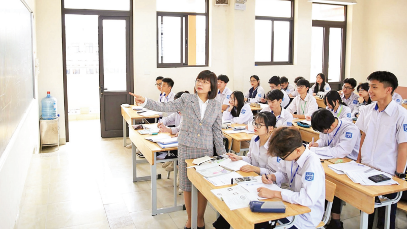 Giờ học của học sinh lớp 10 Trường trung học phổ thông Trương Định, Hà Nội. (Ảnh: QUANG THÁI)