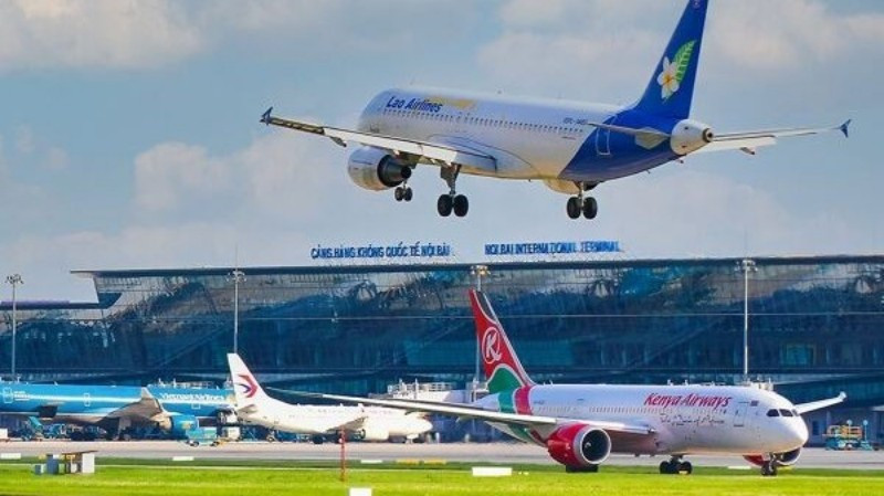 Cục Hàng không Việt Nam yêu cầu các hãng bay nội địa và quốc tế khai thác tại Việt Nam tính toán, điều chỉnh kế hoạch khai thác, lựa chọn đường bay an toàn trước tình hình chiến sự leo thang tại khu vực Trung Đông.