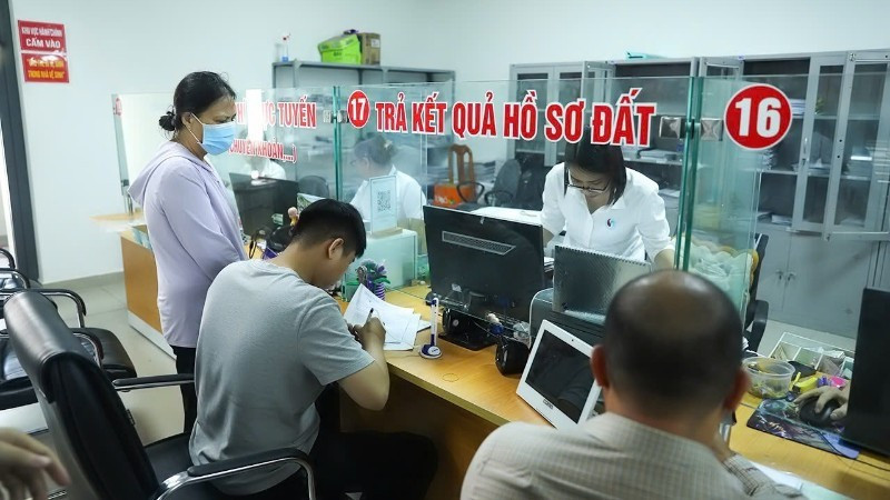 Việc người dân cung cấp, xác thực thông tin góp phần xây dựng nền quản trị đất đai hiện đại, minh bạch, hiệu quả. (Ảnh minh họa/Báo Nhân Dân)