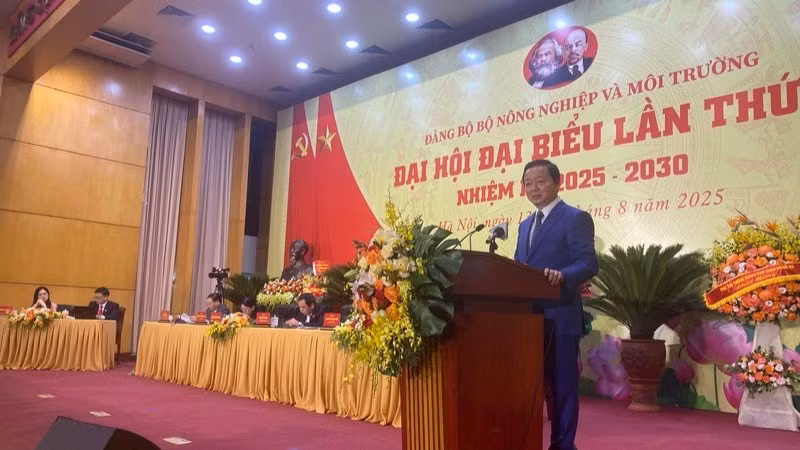 Phó Thủ tướng Chính phủ Trần Hồng Hà phát biểu ý kiến chỉ đạo Đại hội.