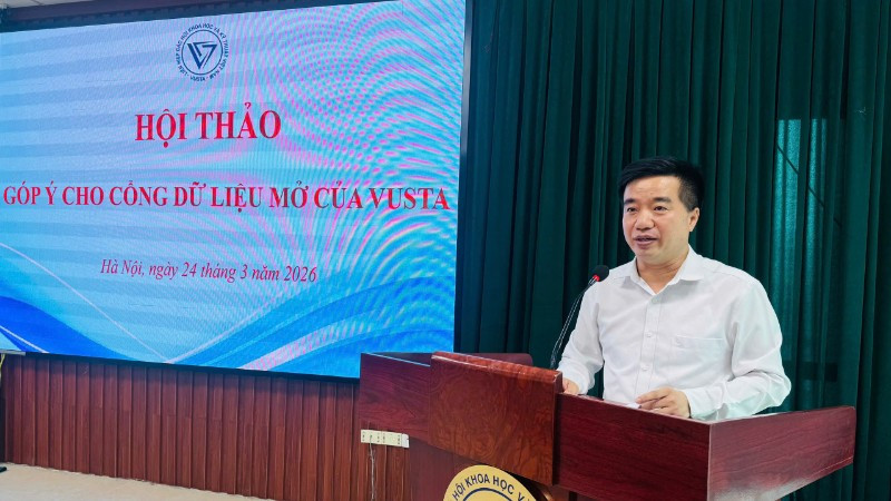 Ông Nguyễn Quyết Chiến, Tổng Thư ký Liên hiệp các Hội Khoa học và Kỹ thuật Việt Nam phát biểu tại hội thảo. (Ảnh: BÍCH LIÊN)