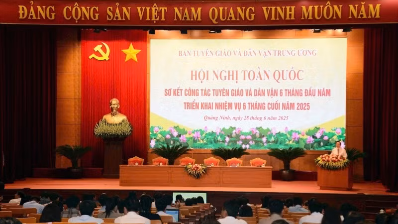 Hội nghị sơ kết công tác tuyên giáo và dân vận 6 tháng đầu năm 2025. (Ảnh: NGUYÊN ANH)