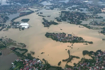 Nhiều khu vực của tỉnh Lạng Sơn bị cô lập do lũ lụt.