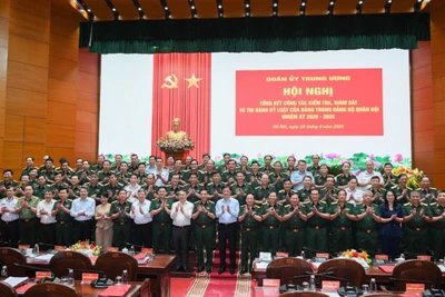 Các đại biểu tại Hội nghị.