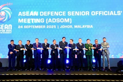 Các đại biểu dự hội nghị 