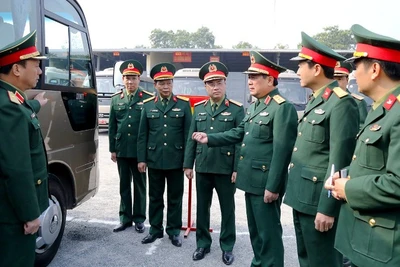 Kiểm tra tình trạng kỹ thuật phương tiện đưa, đón đại biểu dự Đại hội đại biểu toàn quốc lần thứ XIV của Đảng.