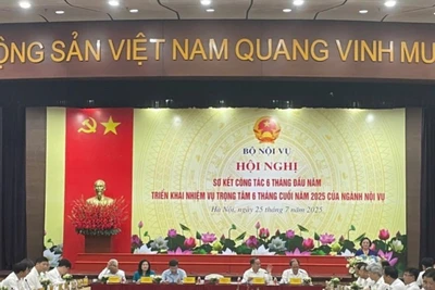 Quảng cảnh hội nghị.