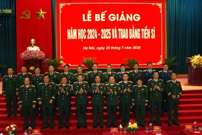 Lễ bế giảng năm học 2024-2025 tại Học viện Quốc phòng. 