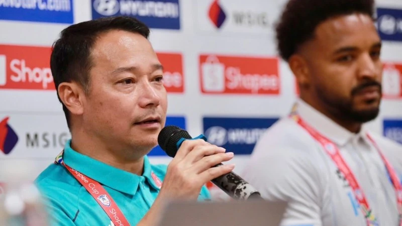 HLV Vũ Hồng Việt tự tin Nam Định lội ngược dòng trước Selangor