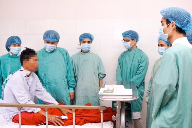 Sau phẫu thuật hai tuần, bệnh nhân được ra viện trong trạng thái sức khỏe ổn định.