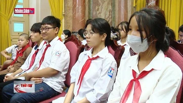 Gặp mặt trẻ mồ côi, khuyết tật, có hoàn cảnh khó khăn