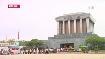 Gần 33 nghìn lượt người vào Lăng viếng Bác trong ngày 2/9
