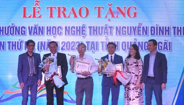 Trao Giải thưởng văn học nghệ thuật Nguyễn Đình Thi lần thứ 3 năm 2023 cho các tác giả ở miền trung.