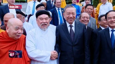 Chủ tịch nước gặp mặt đoàn đại biểu chức sắc tôn giáo