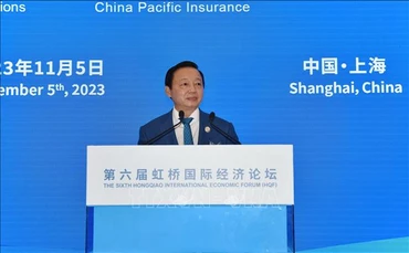 Phó Thủ tướng Trần Hồng Hà phát biểu tại Diễn đàn "Phát triển đầu tư và thương mại xanh - cùng xây dựng văn minh sinh thái". (Ảnh: TTXVN)