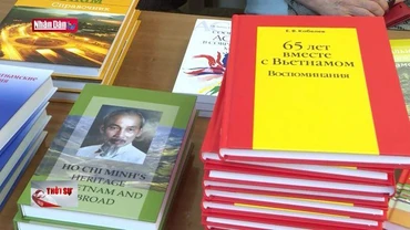 Ra mắt sách ''65 năm cùng Việt Nam, những hồi ức''