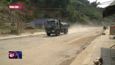 Người dân Quảng Nam bức xúc vì đường xuống cấp và ô nhiễm