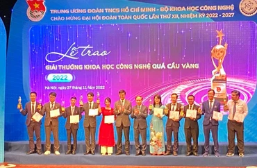 10 nhà khoa học nhận Giải thưởng Khoa học công nghệ Quả cầu vàng năm 2022.