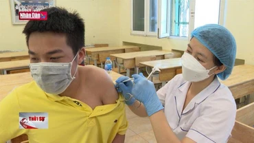 Tăng cường tiêm vắc xin Covid-19 cho học sinh trước năm học mới