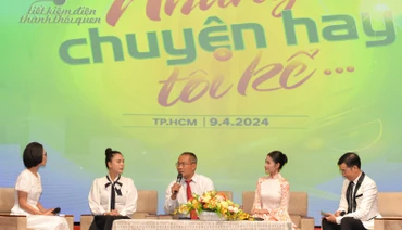 Các đại biểu trao đổi về giải pháp tiết kiệm điện tại chương trình.