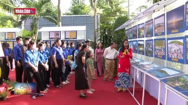 Cần Thơ khai mạc Triển lãm ảnh: Biển đảo Việt Nam - Đẹp và thanh bình