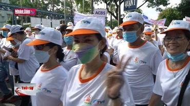 Hơn 5.000 người đi bộ vì nạn nhân chất độc da cam/dioxin